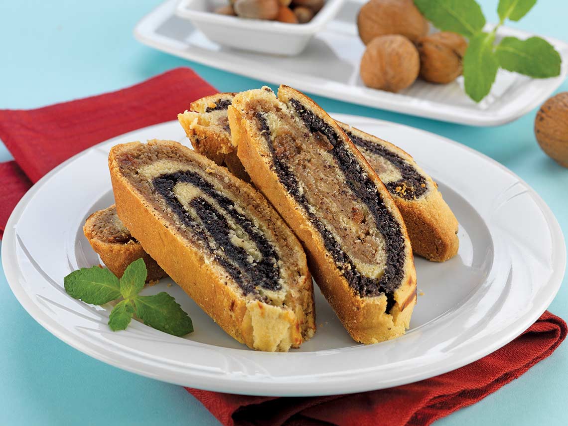 Walnut and poppy seed roll Walnut and poppy seed roll