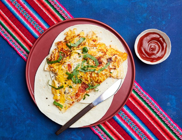 Ketchupos fordított omlett quesadilla