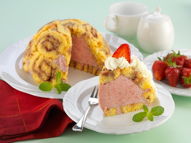 Strawberry charlotte