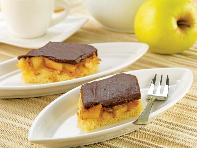 Sponge cake with chocolate glazing and apple custard
