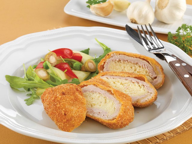 Schnitzel with garlic and cheese